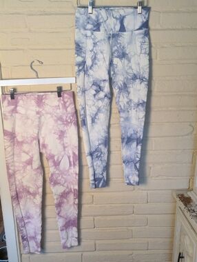 aerie Tie-Dye Leggings Set in Lavender and Light Blue